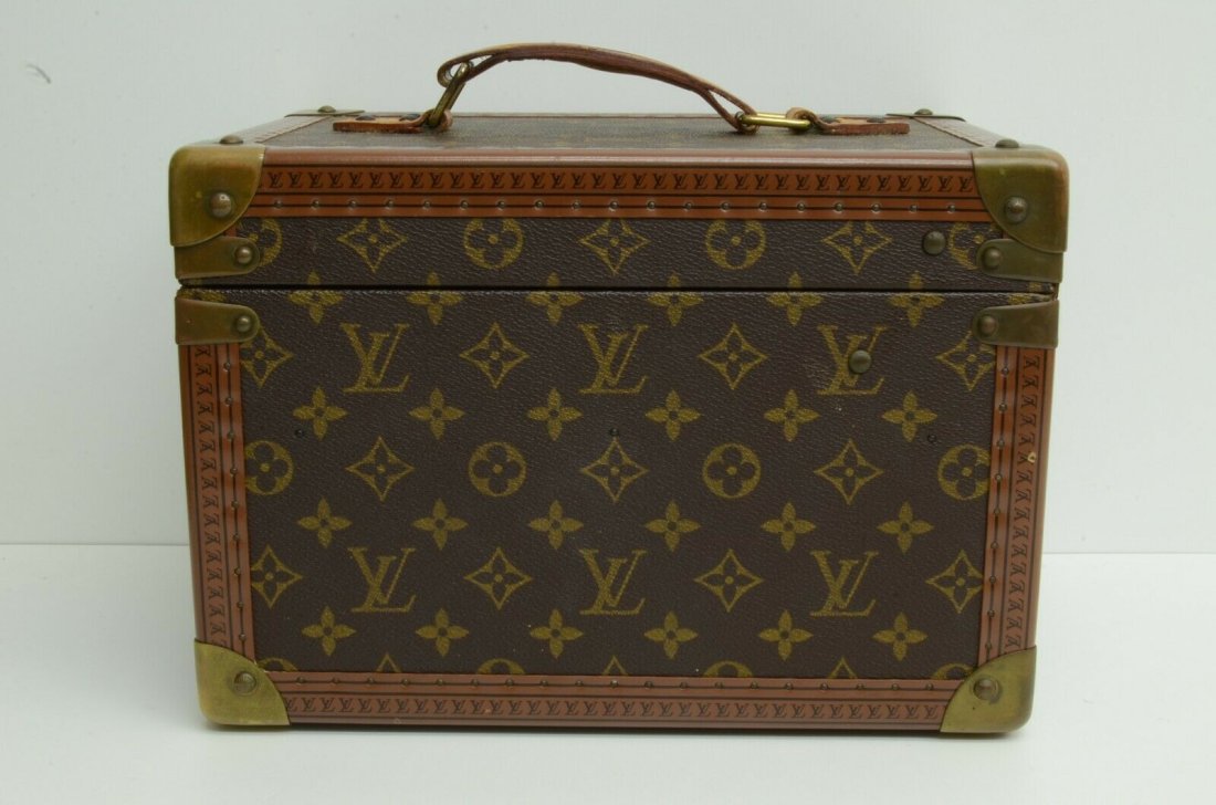 Authentic Louis Vitton Vanity case: Authentic Louis Vuitton Boite Flacons Vanity Case Vintage Monogram Logo Trunk 3