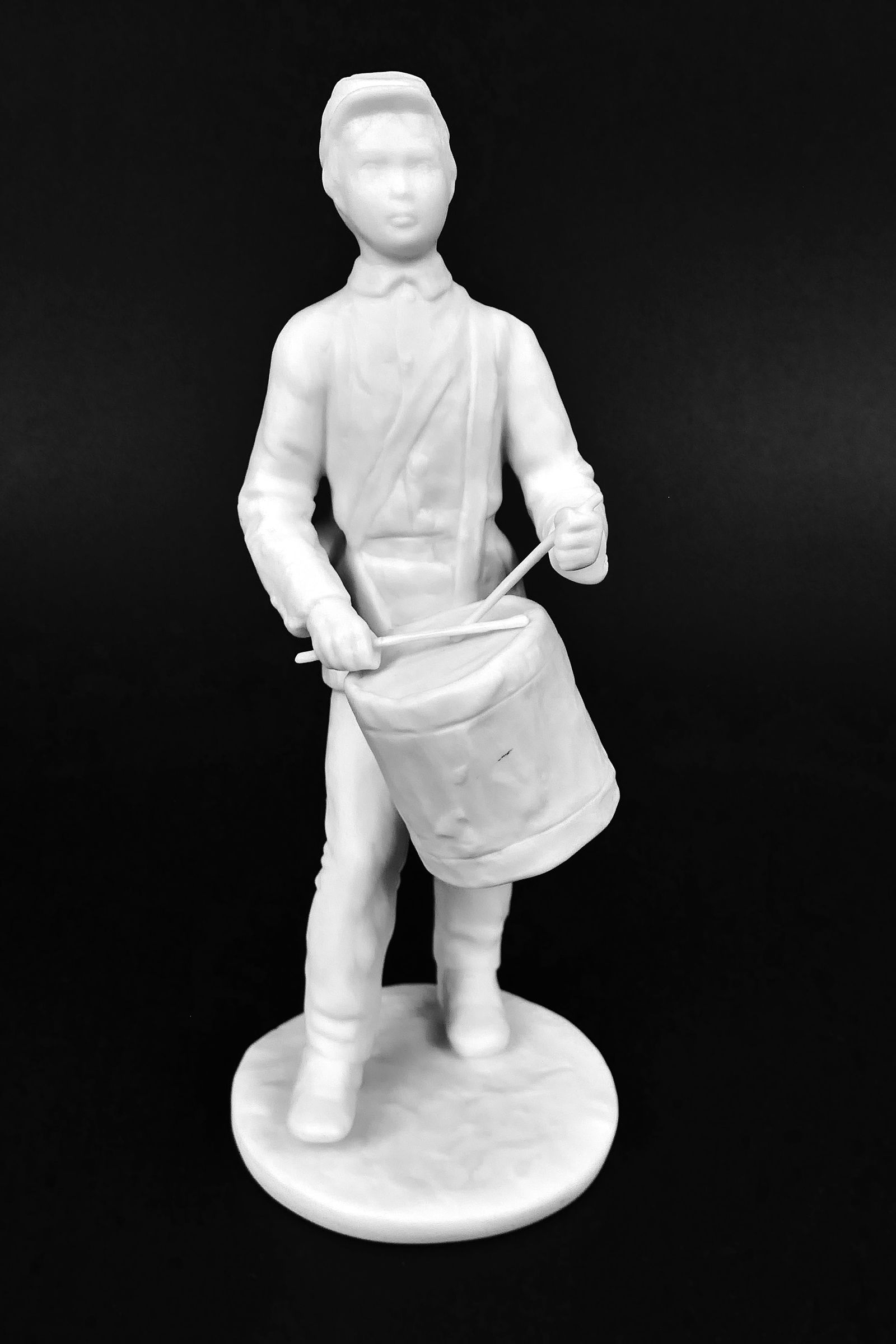 Laszlo Ispanky "Civil War Drummer Boy" Porcelain Figurine (1 of 7)