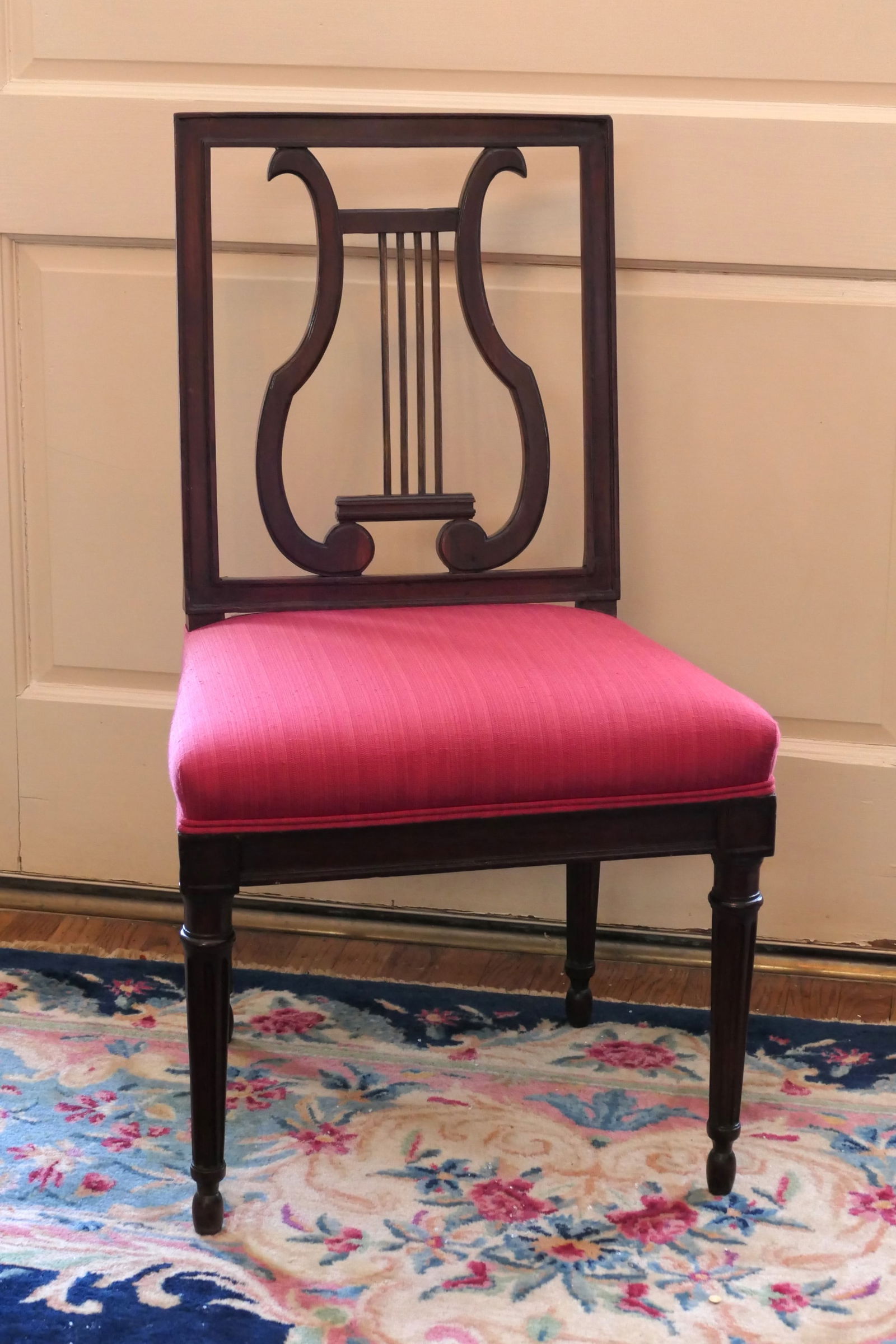 Duncan Phyfe Style Harp Back Dining Chair: Duncan Phyfe style harp back dining or desk chair in mahogany finish featuring upholstered seat on fluted and turned legs. One harp string stile is missing. Size: 19.5"w x 16.5"d x 34.5"h Location: Fo