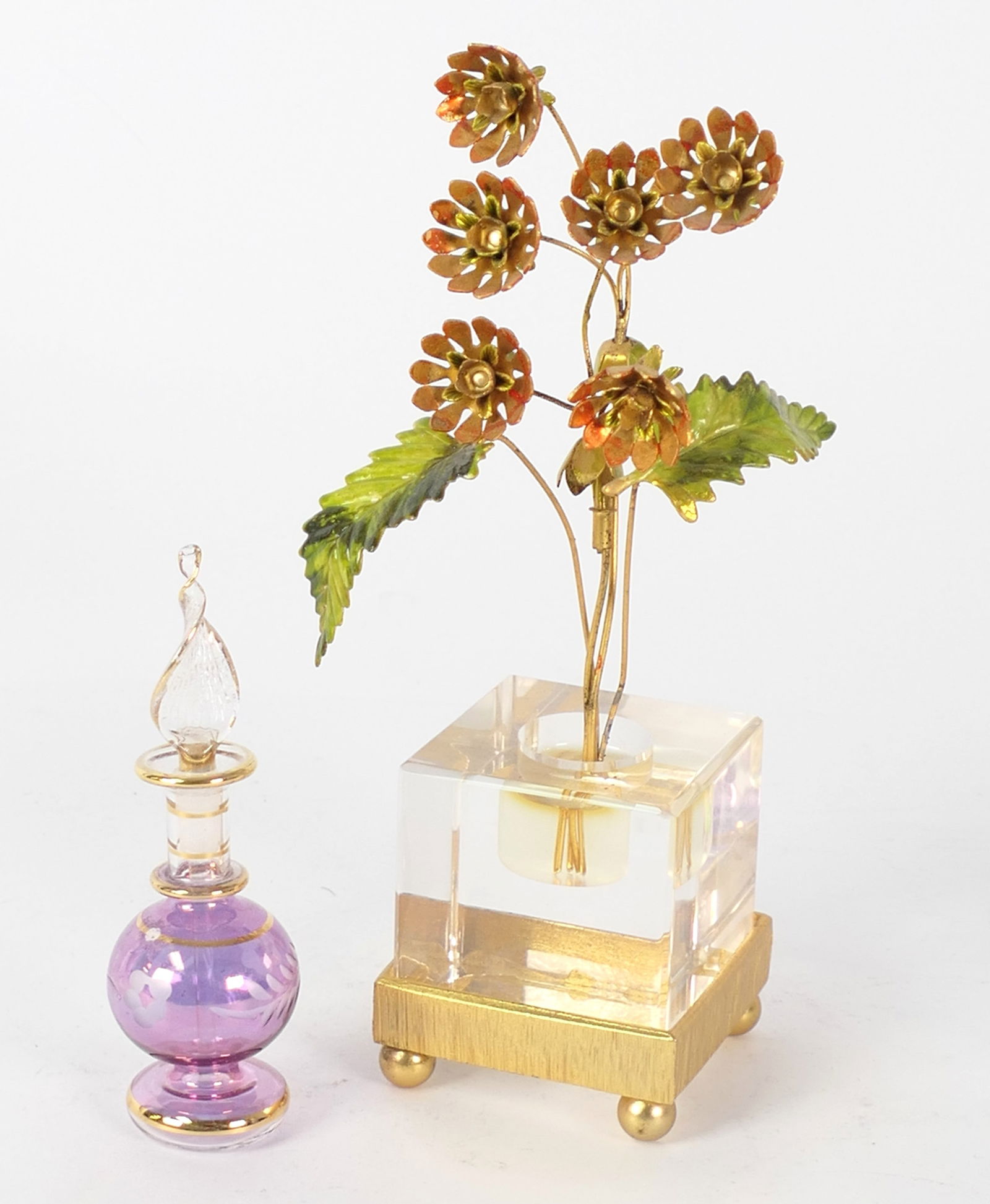 Mini Perfume Bottle and Metal Floral Display (1 of 4)