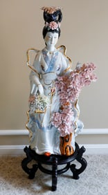 Large Porcelain Geisha Statue