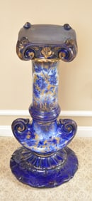 Flow Blue Style Art Stand