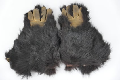 Antique Bear Driving Gloves
