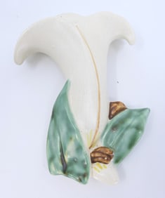 1940's McCoy Lily Wall Pocket