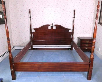Chippendale Style Four Poster King Size Bed