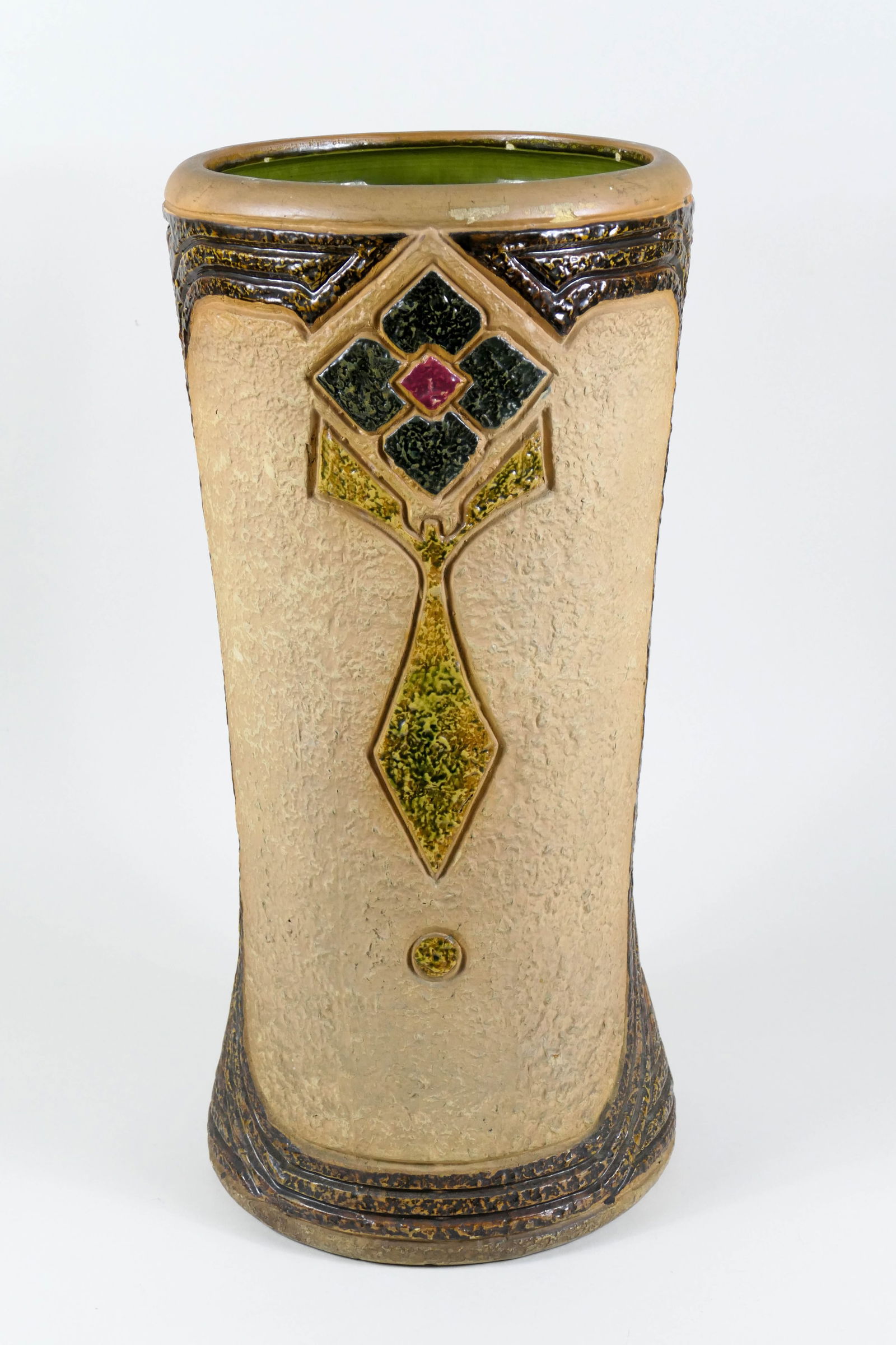 Roseville Mostique Umbrella Stand (1 of 9)