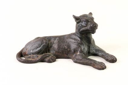 Cast Iron Wildcat Paperweight