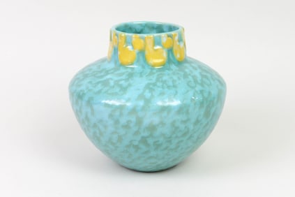 Roseville Rounded Futura Vase