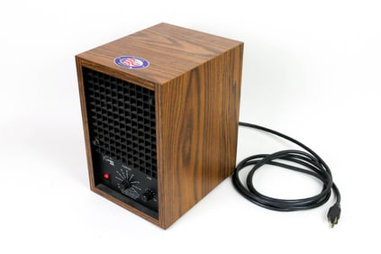 Ozone Generator by Living Air