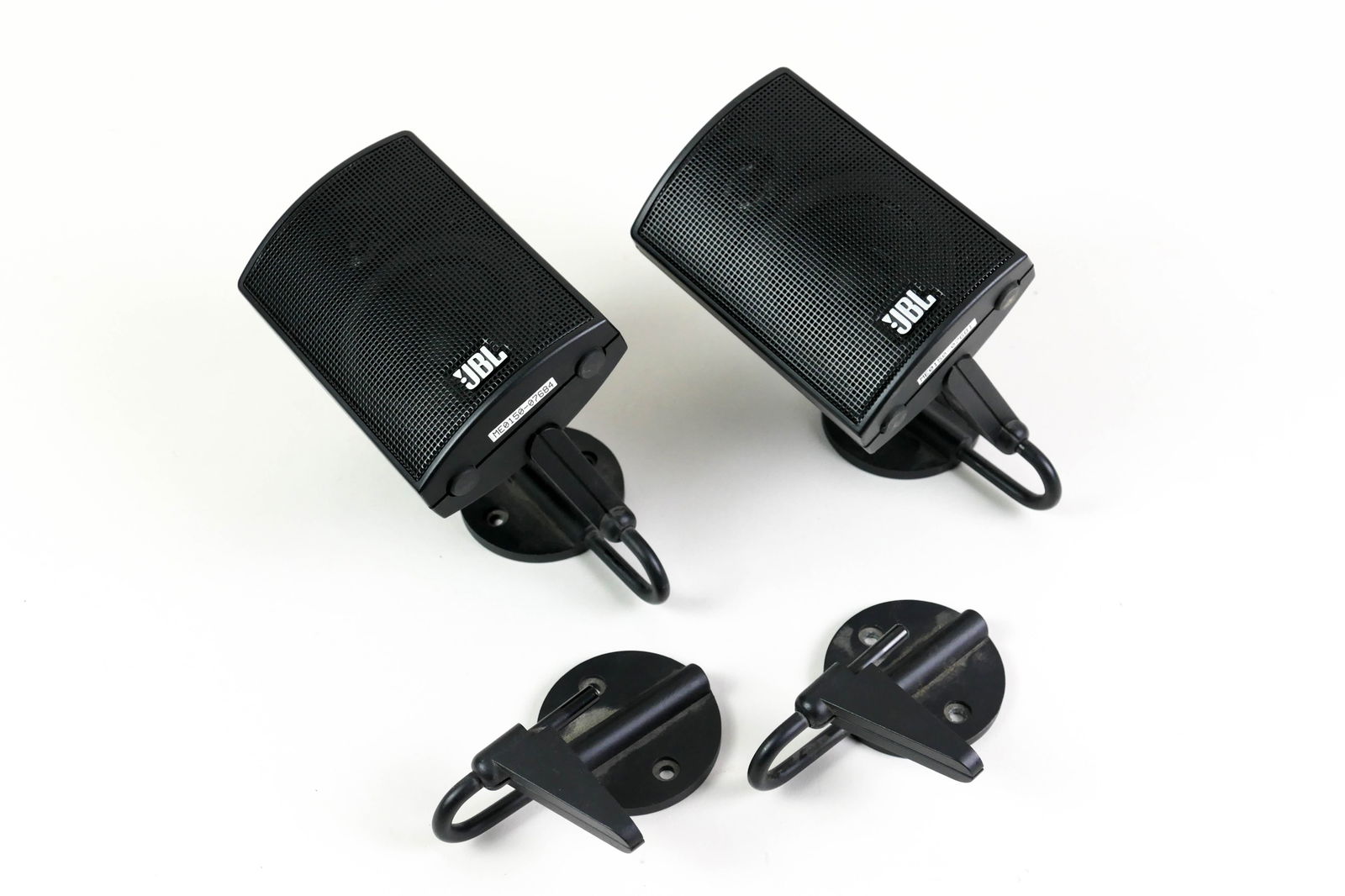 JBL Wall-Mounting Speaker Pair (1 of 7)