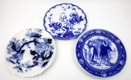 Flow Blue Plate Set of Three