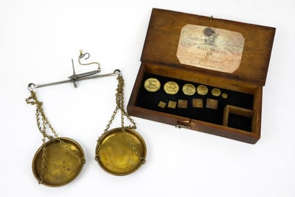 Antique Dutton and Smith Hanging Balance Scale