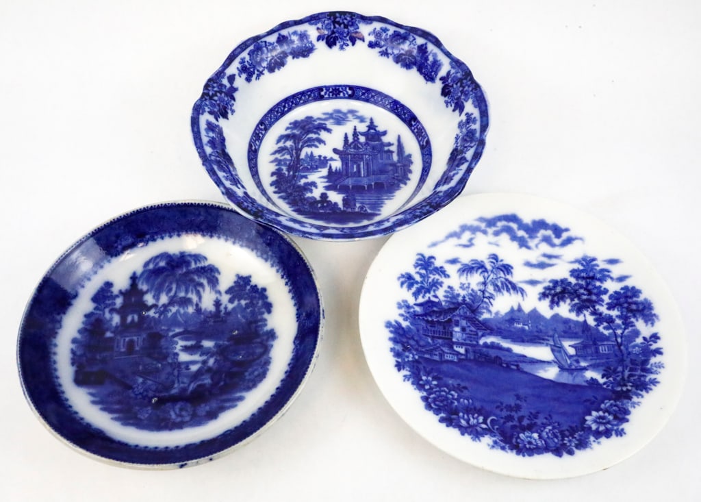 Three Flow Blue Vignette Dishes (1 of 12)