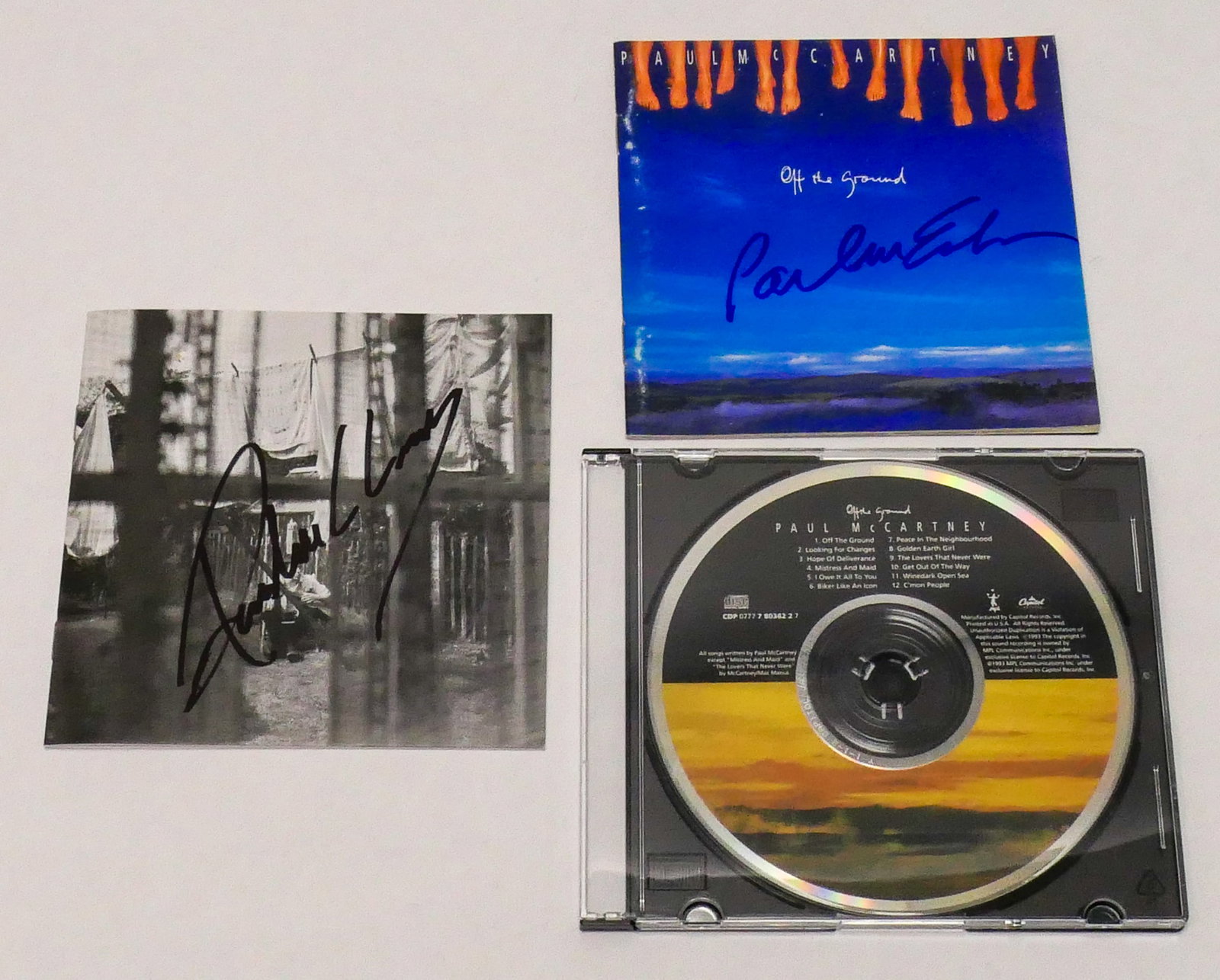 Two Signed Paul McCartney CD Inserts (1 of 8)