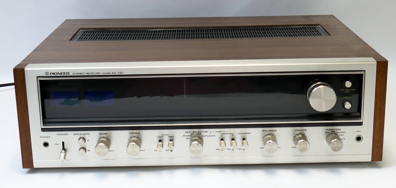 Pioneer Stereo Receiver (1 of 12)