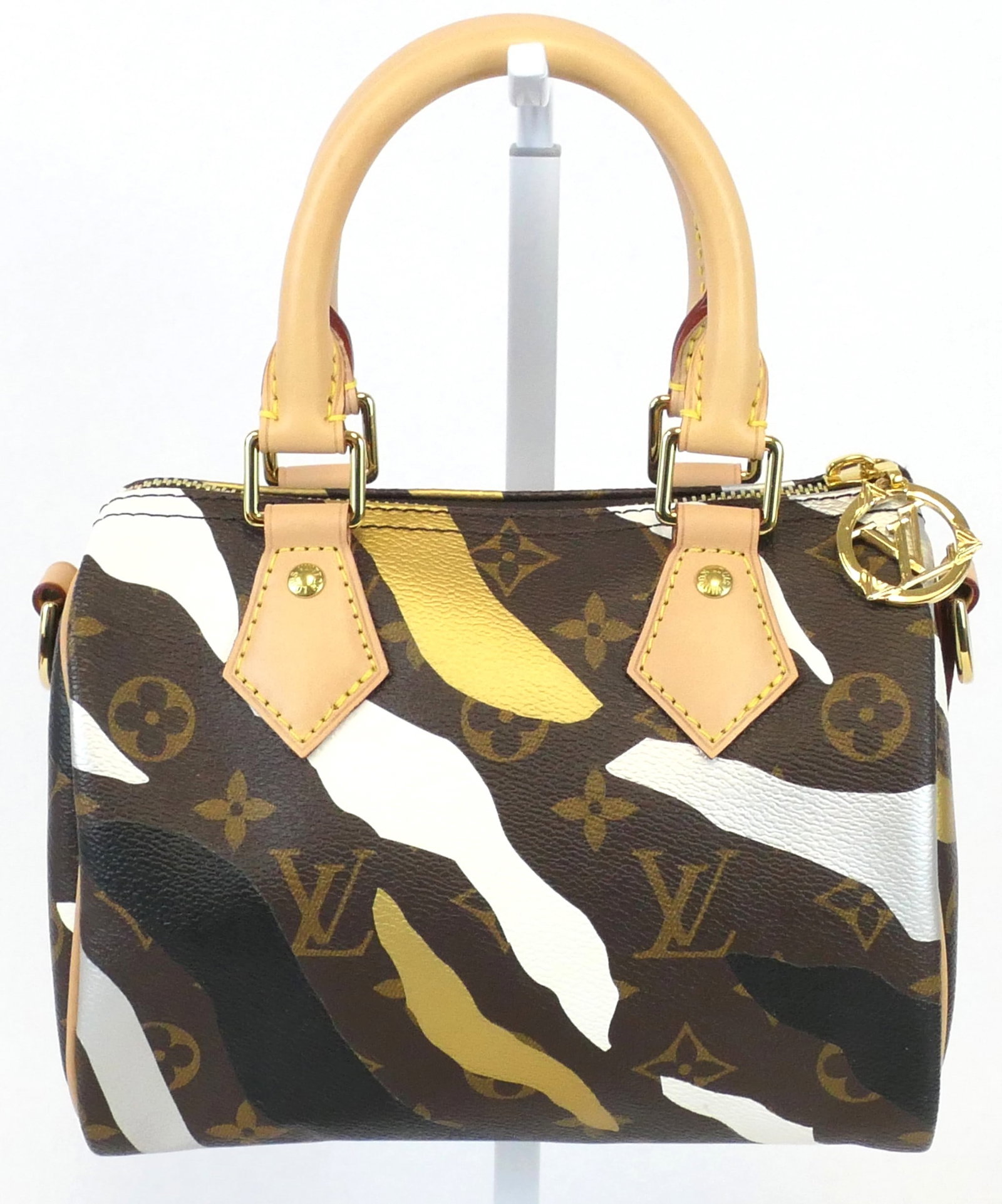 Louis Vuitton x League of Legends Speedy in Camo and Monogram Canvas: Louis Vuitton x League of Legends Speedy BB Bandouliere 20 in camo and classic monogram canvas with vachetta leather trim, gold tone hardware, 2020. Serial # DU0220. Excellent condition. Size: 7.5"w x