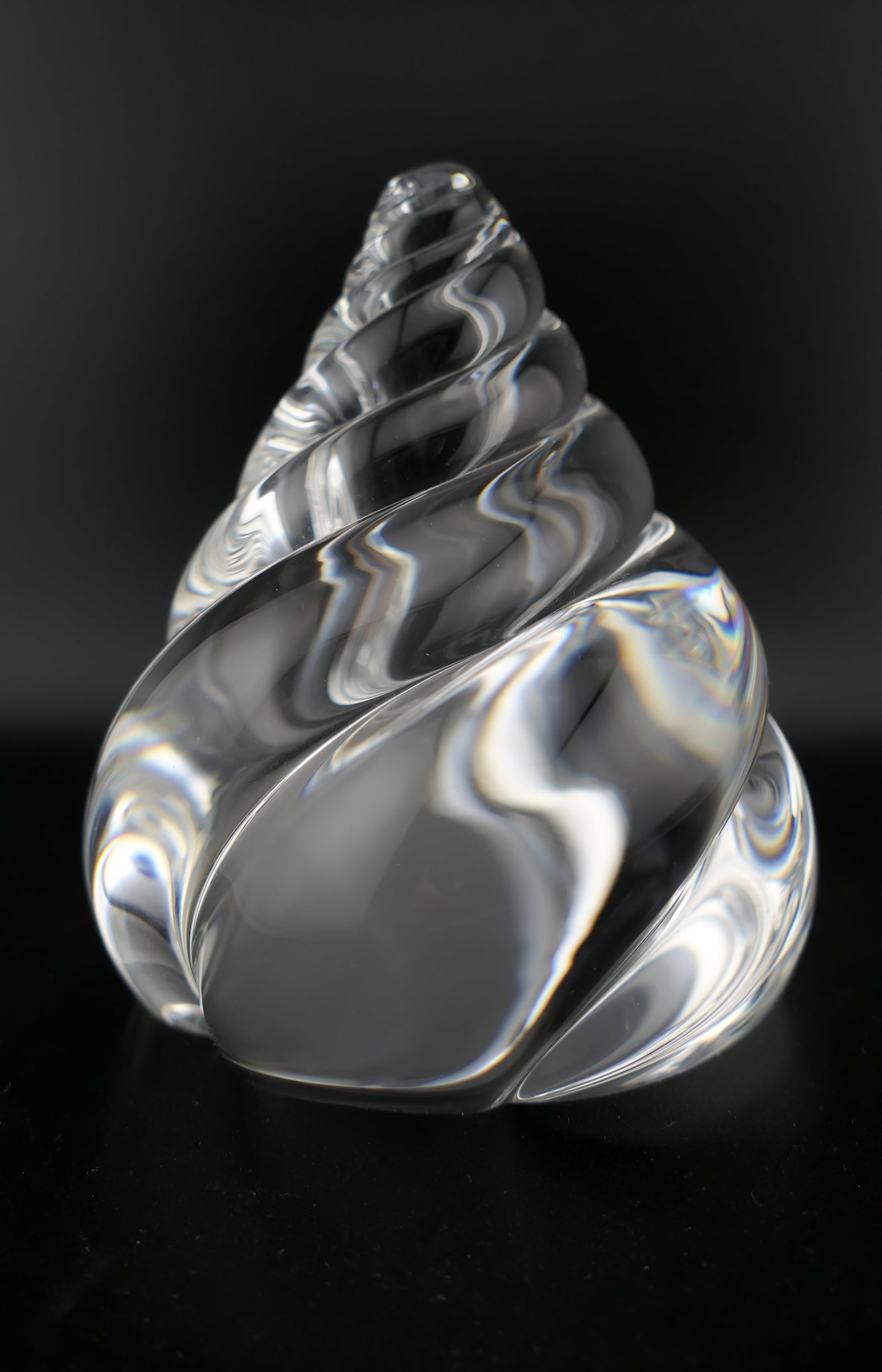 Steuben Crystal Seashell Figurine (1 of 6)