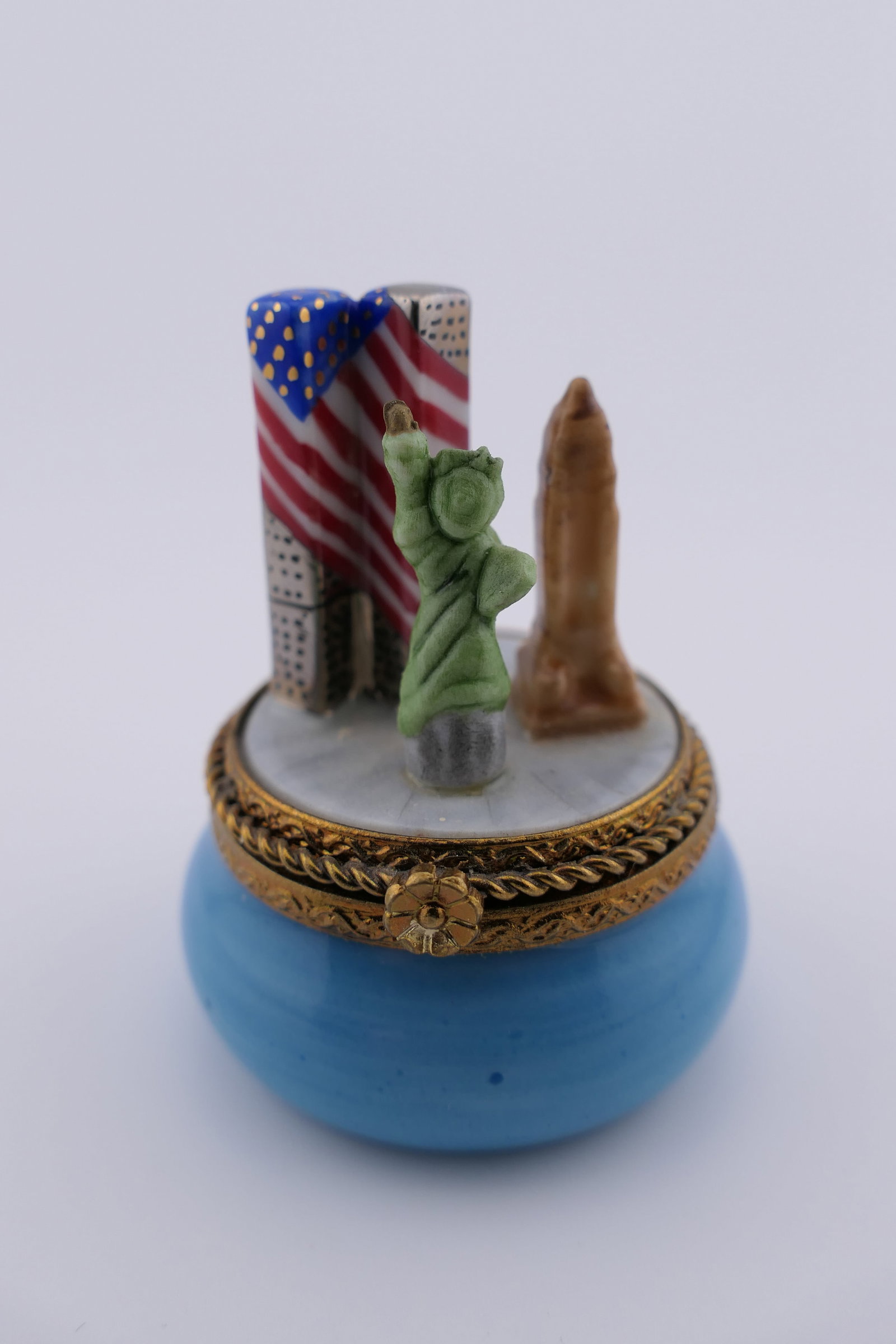 Limoges Porcelain New York City Trinket Box (1 of 6)