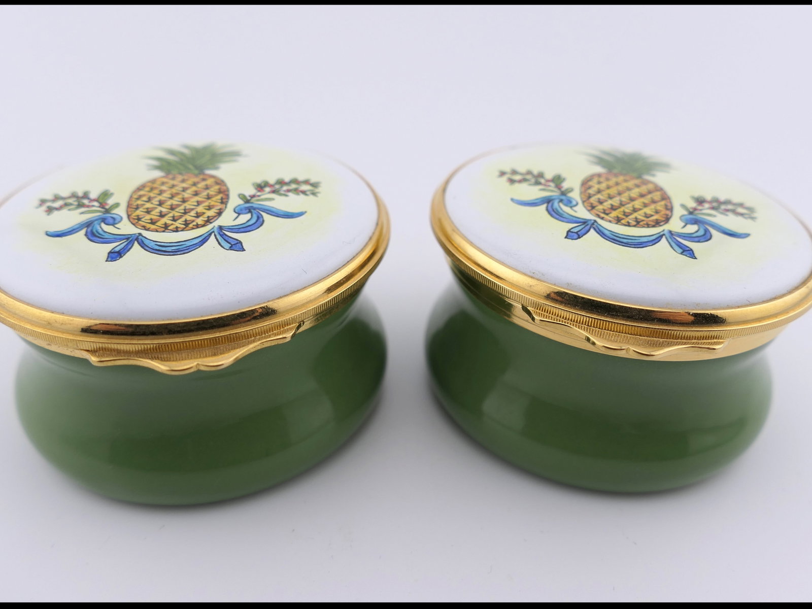 Two Eleuthera Pineapple Trinket Boxes (1 of 5)