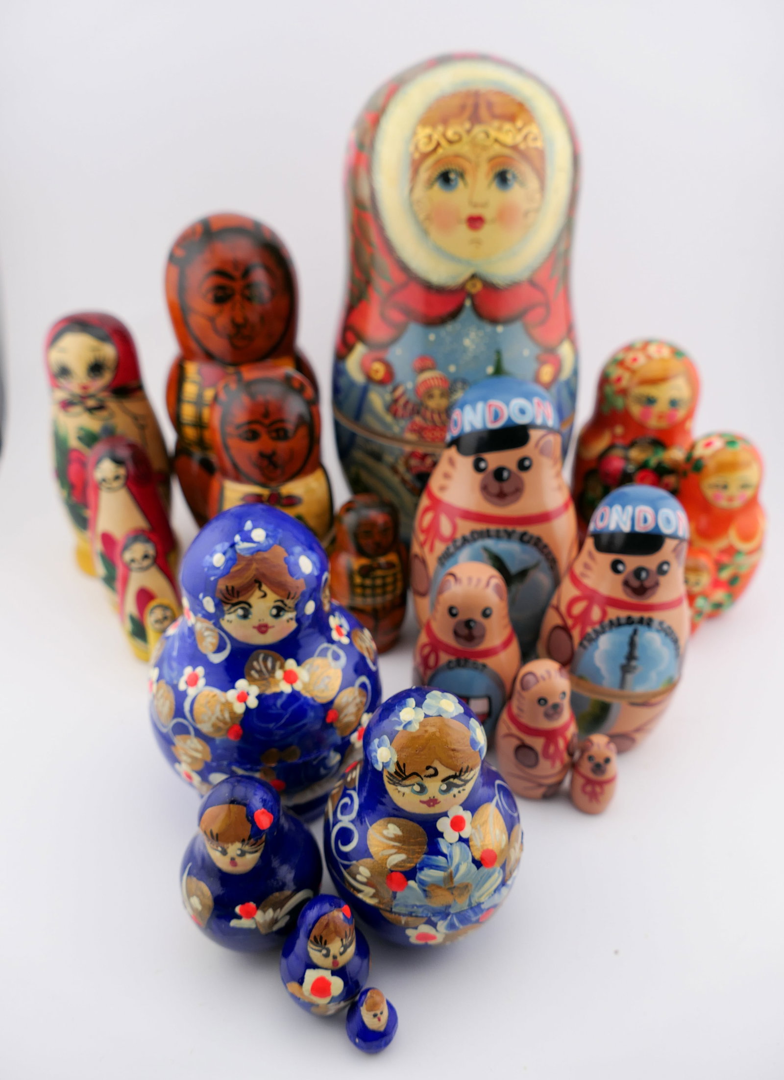 Assorted Nesting Dolls (1 of 9)