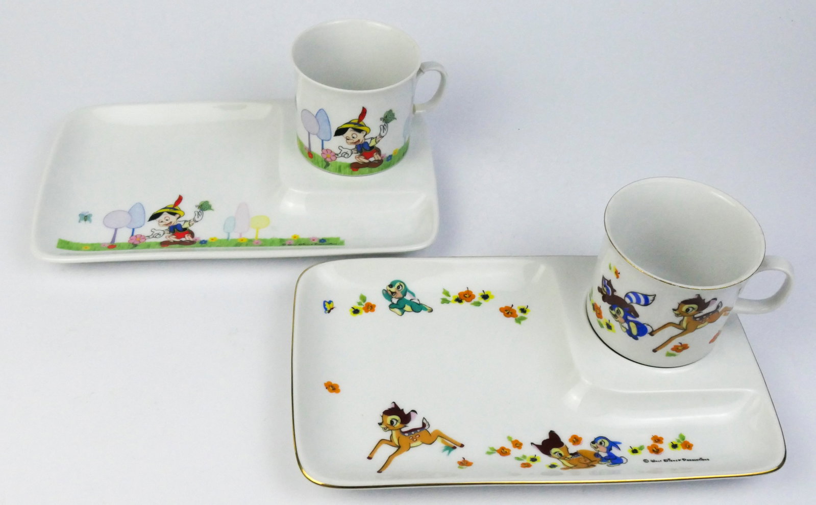 Two 1960s Disney Snack Trays with Mugs (1 of 11)