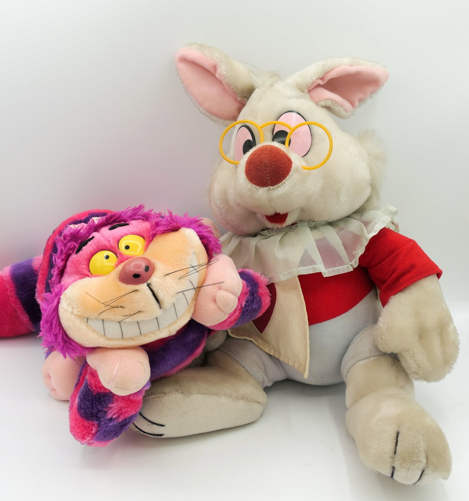 Alice in Wonderland Plush Toys (1 of 15)