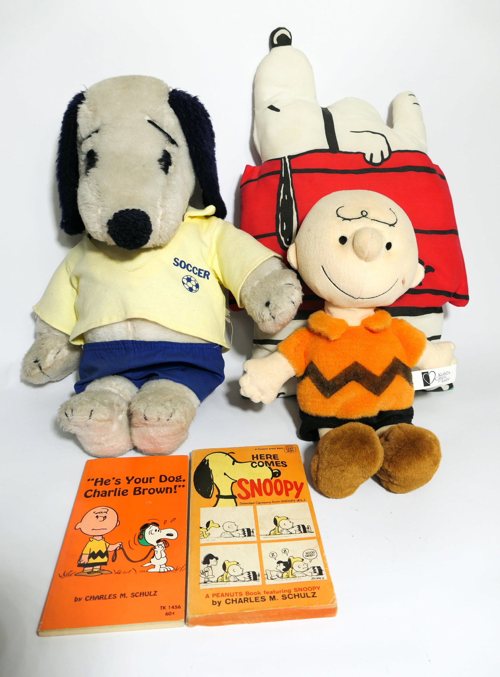 Charlie Brown Collectibles (1 of 12)