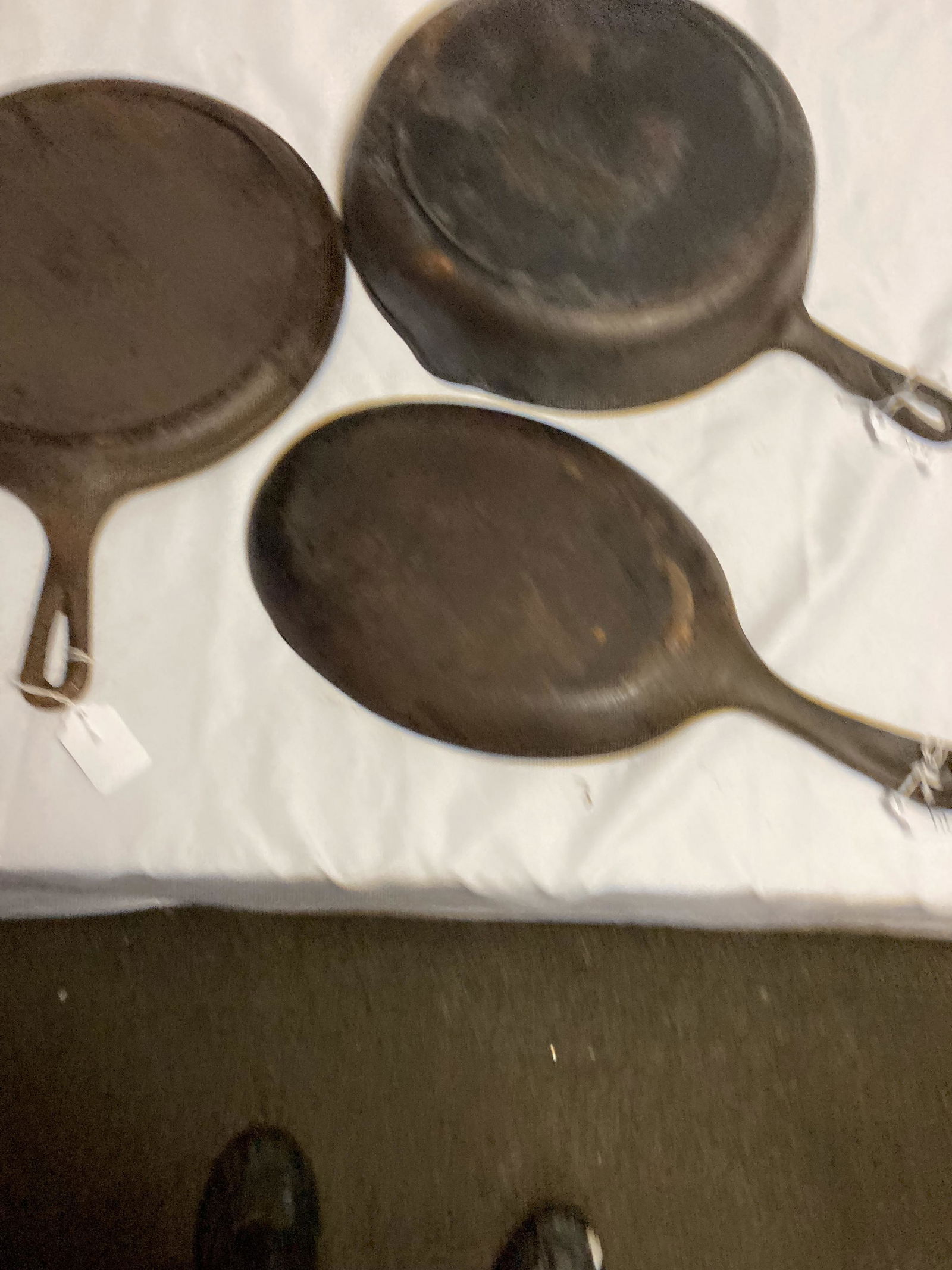 Wagner and Lodge Cast Iron Cookware (1 of 6)