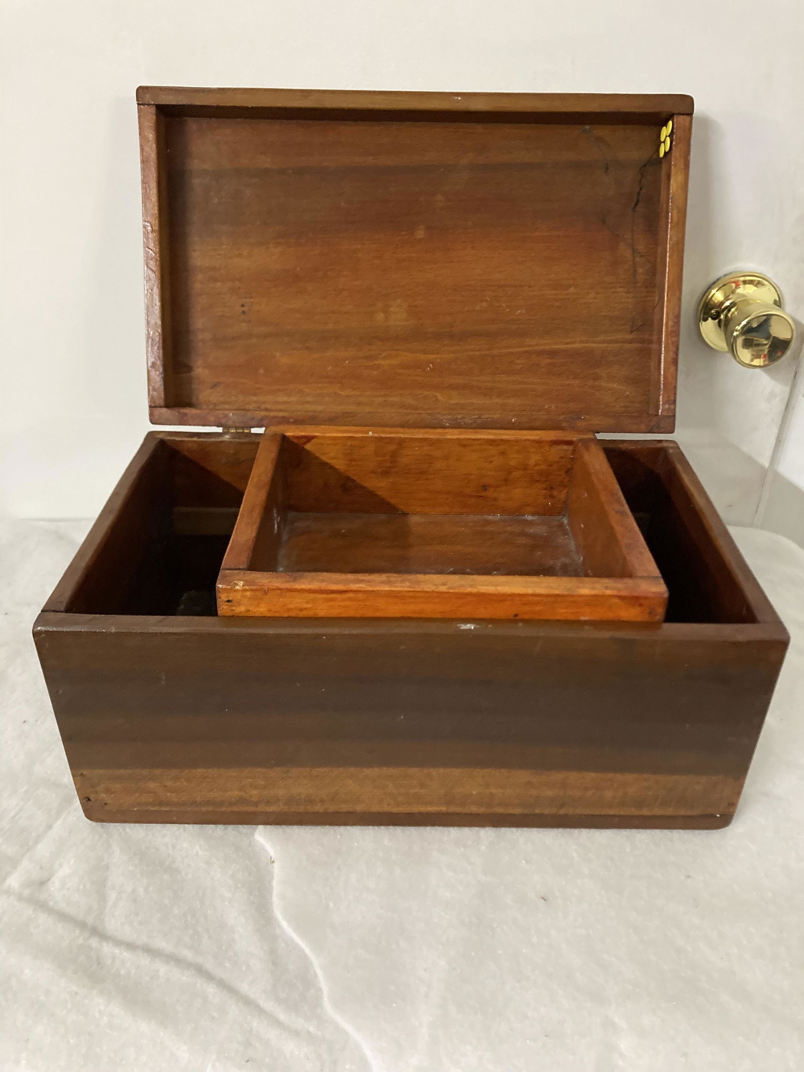 1940s Keepsake Box w/ Brass Shield & Insert (1 of 7)