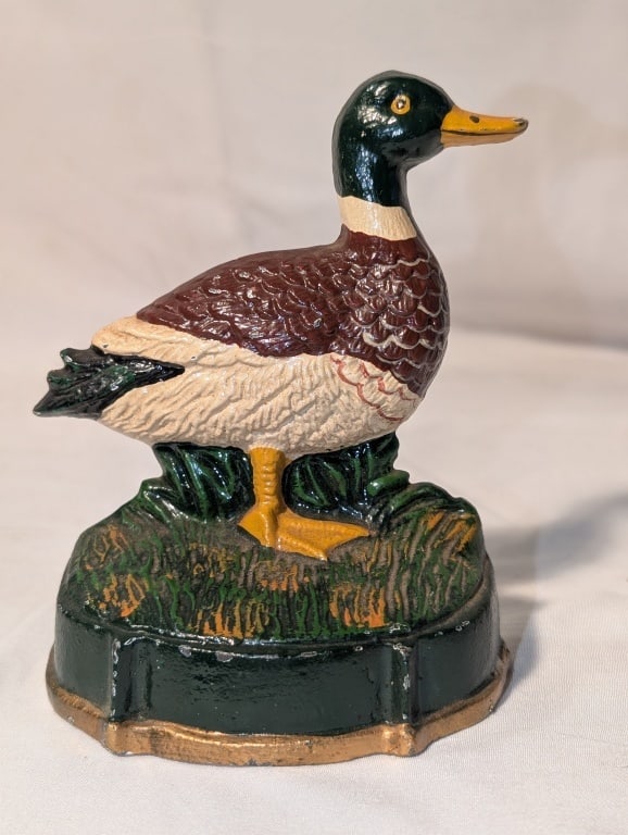 Vtg Mallard Duck Door Stop / Bookend- CI Enamel: Vtg Mallard Duck Door Stop / Bookend - Cast iron, Enameled. Minor paint loss around base. Meas. 4 3/4"hx 4"w x 3 3/4"d. Overall very nice piece.