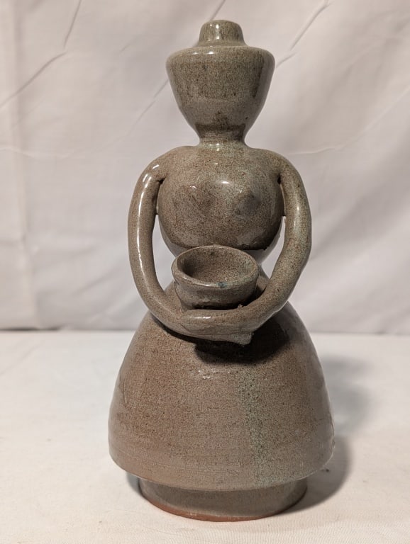 Terra Cotta Stoneware Folk Art Maiden - Gentil: Terra Cotta Stoneware Folk Art Maiden - signed Gentil 170 on bottom. Simple clean piece. Meas. 7 3/4"h x 4"r.