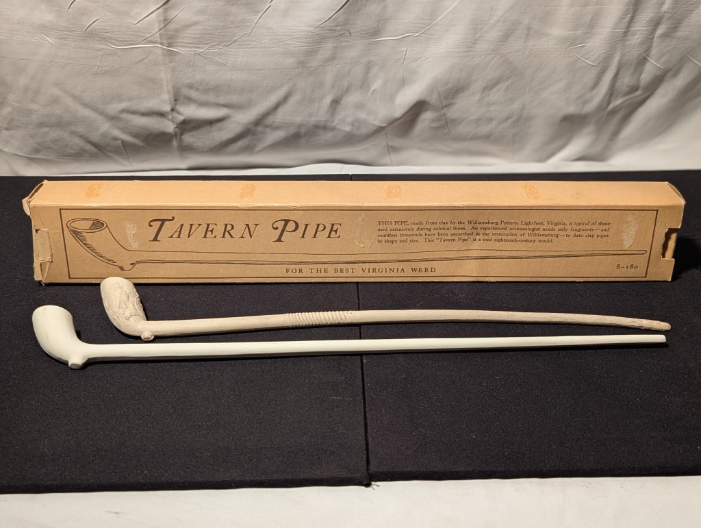 Williamsburg Pottery Tavern Pipe w/ Box & 1 Other (1 of 16)