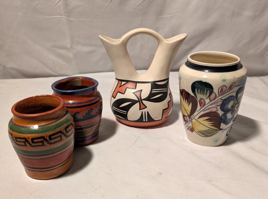 Mexican Pottery Grouping - 4 pcs (1 of 12)