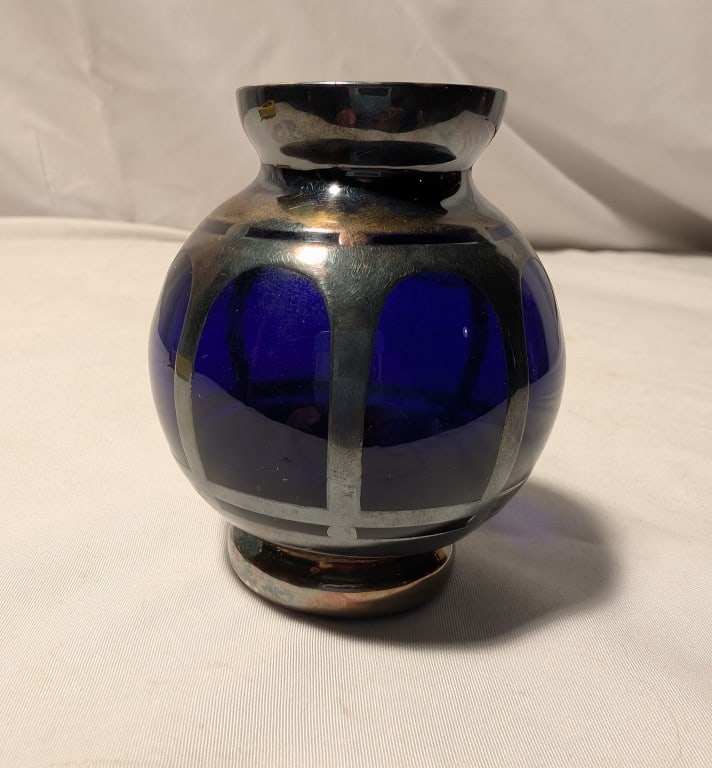Vtg Haegar Blue Glass Vase w Silver Volcanic Glaze (1 of 3)