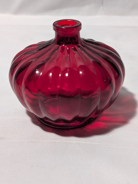 Ruby Red Glass Collection - 4 pieces - 9