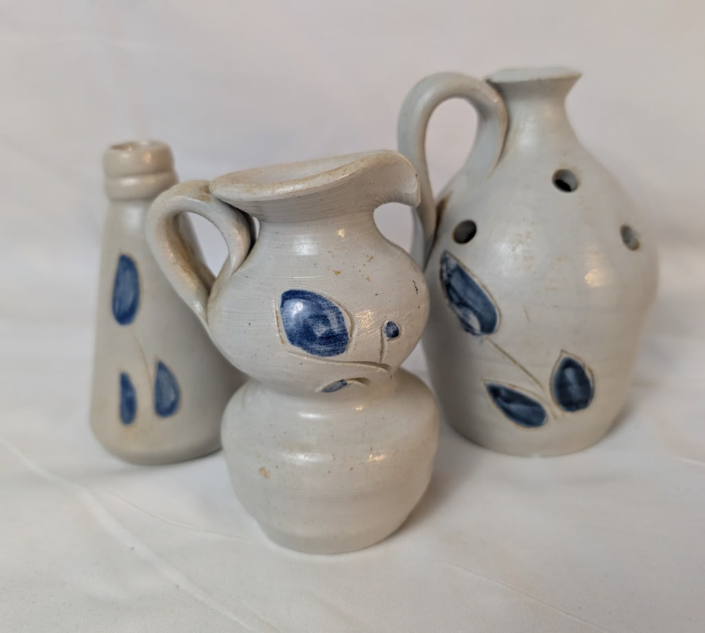 Williamsburg Pottery Collection incl Rare Creamer (1 of 13)