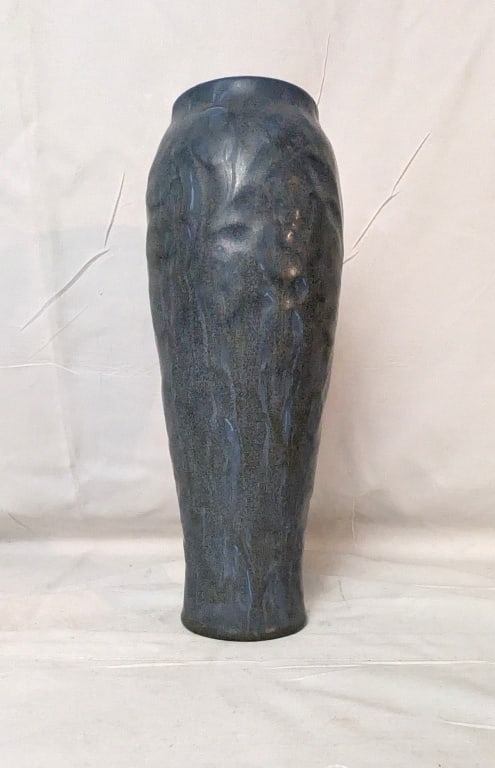 Rookwood Cornflower Blue Vase # 2692 (1 of 6)