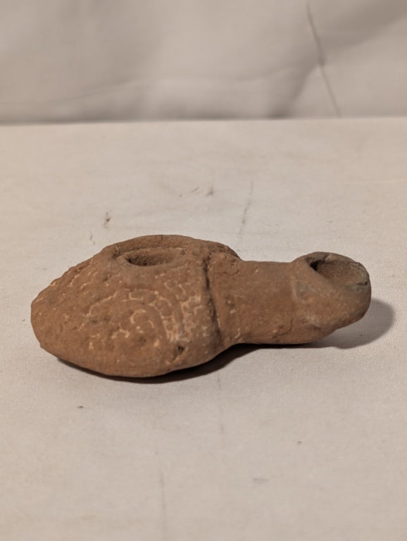 Clay Snuff Pipe - Handmade: Clay Snuff Pipe - Handmade. Terra Cotta. Native American Indian design w/ circle on base. In very nice condition. Does not appear to have been used. No chips or cracks. Meas. 1"h x 3"r.