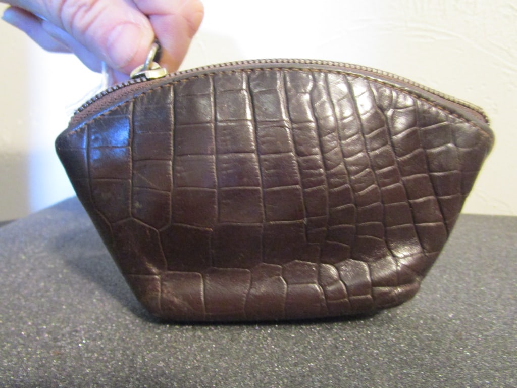 Talbots Brown Leather Change Purse: Talbots Brown Leather Change Purse #18. Zipper in tact and working. Like new. Small strap inside. Strap is like new - pic is misleading. Like new. No visible marks.