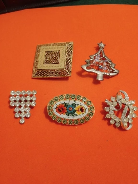 1930-50s Brooches - Set of 5 (1 of 10)