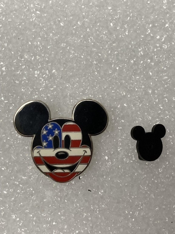 Vtg Disney Red/Wh/Blue Mickey Mouse Pin Brooch (1 of 5)