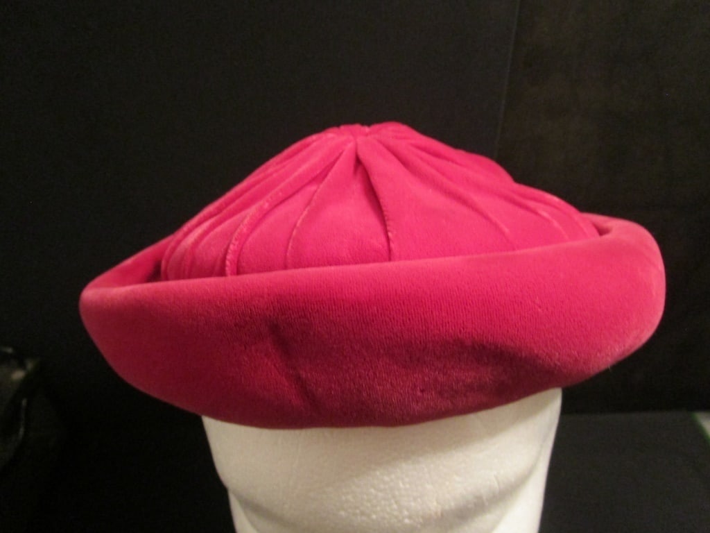 1960s Original Roberta Bernays Beret - Magenta: 1960s Original Roberta Bernays Beret - Magenta. Gathered crown. Original tag. Mint condition. Meas. 8"r x 1 1/2"h