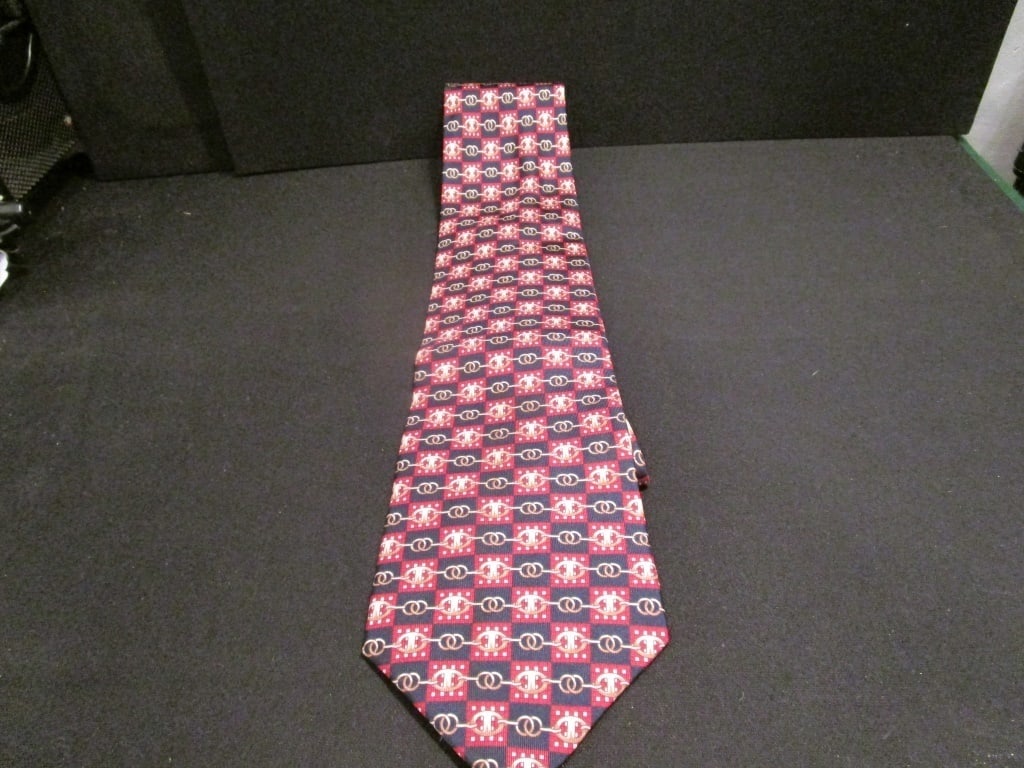 Michael York 100% Silk Tie, Ring/Buckle Design New (1 of 5)