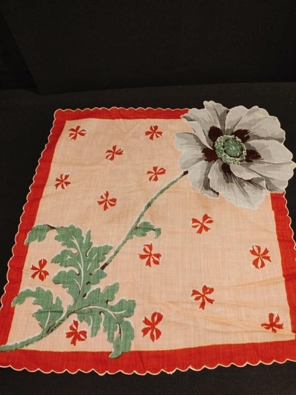Vtg Burmel Silk Accent Scarf Hanky: Vtg Burmel Accent Scarf Hanky. Floral print, Silk #1822, Corner flower extension. Scalloped white edge. No staining - just shadows in pictures - Sorry! Meas 19"sq. Very nice piece.