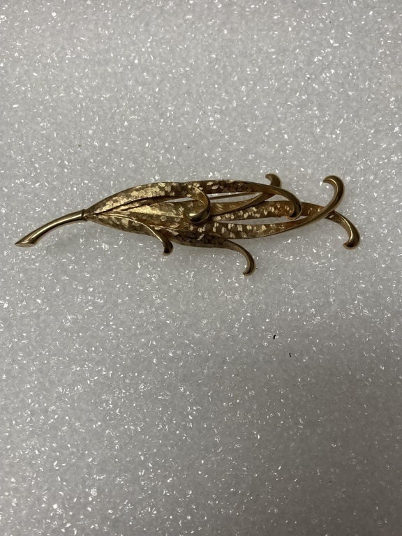 1950s Pastelli Goldtone Brooch (1 of 4)