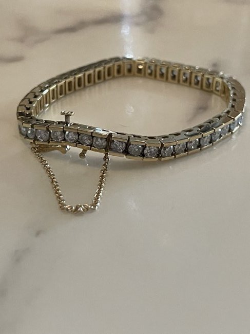 14kt Diamond Tennis Bracelet (1 of 7)