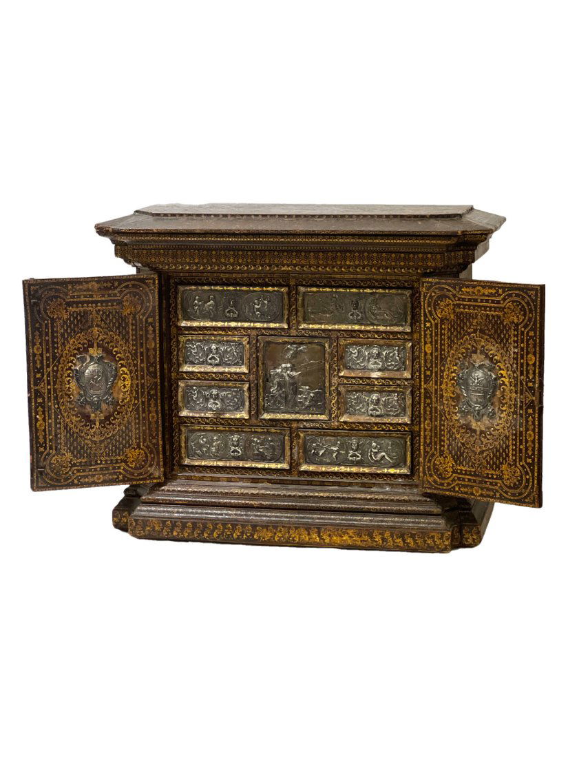 17 Century Antique Italian European Lacquered/Leather Gold Embossed Cabinet Silver Relief Interior (1 of 19)