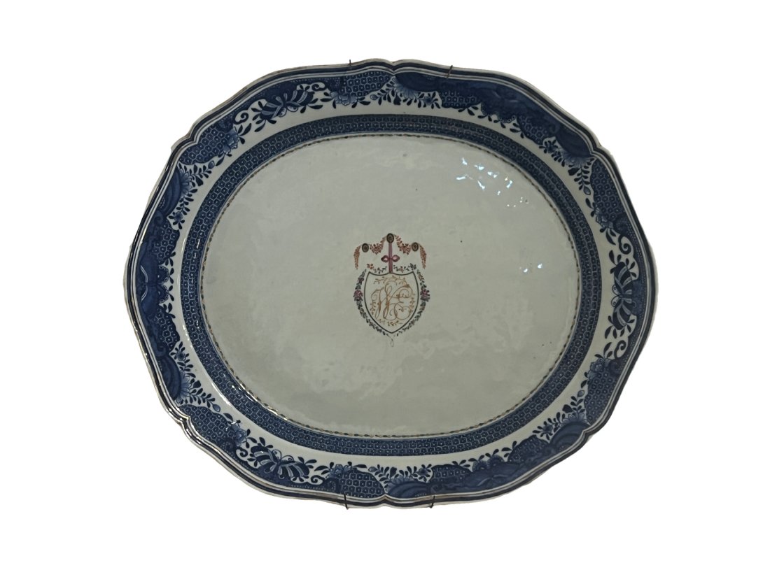 18th Century Chinese Export Porcelain Platter Amorial Fitzhugh Pattern: 18th century Chinese export porcelain platter amorial fitzhugh pattern with rare butterfly border. Hand painted border on interior of platter with hand painted crest. A beautiful piece with vibrant bl
