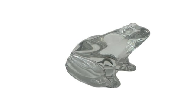 Baccarat French Art Glass Crystal Frog Paperweight: Baccarat (French). Whimsical nature inspired seated art glass frog figurine. Nicely modeled with smooth high mirror polished base. No box. Good estate fresh condition. Measures 2 3/4 in. x 3 1/8 in. x