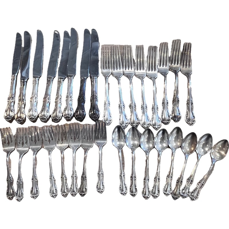 Joan Of Arc International Sterling Set Flatware - 32 pieces: Weights in photos IN HOUSE SHIPPING